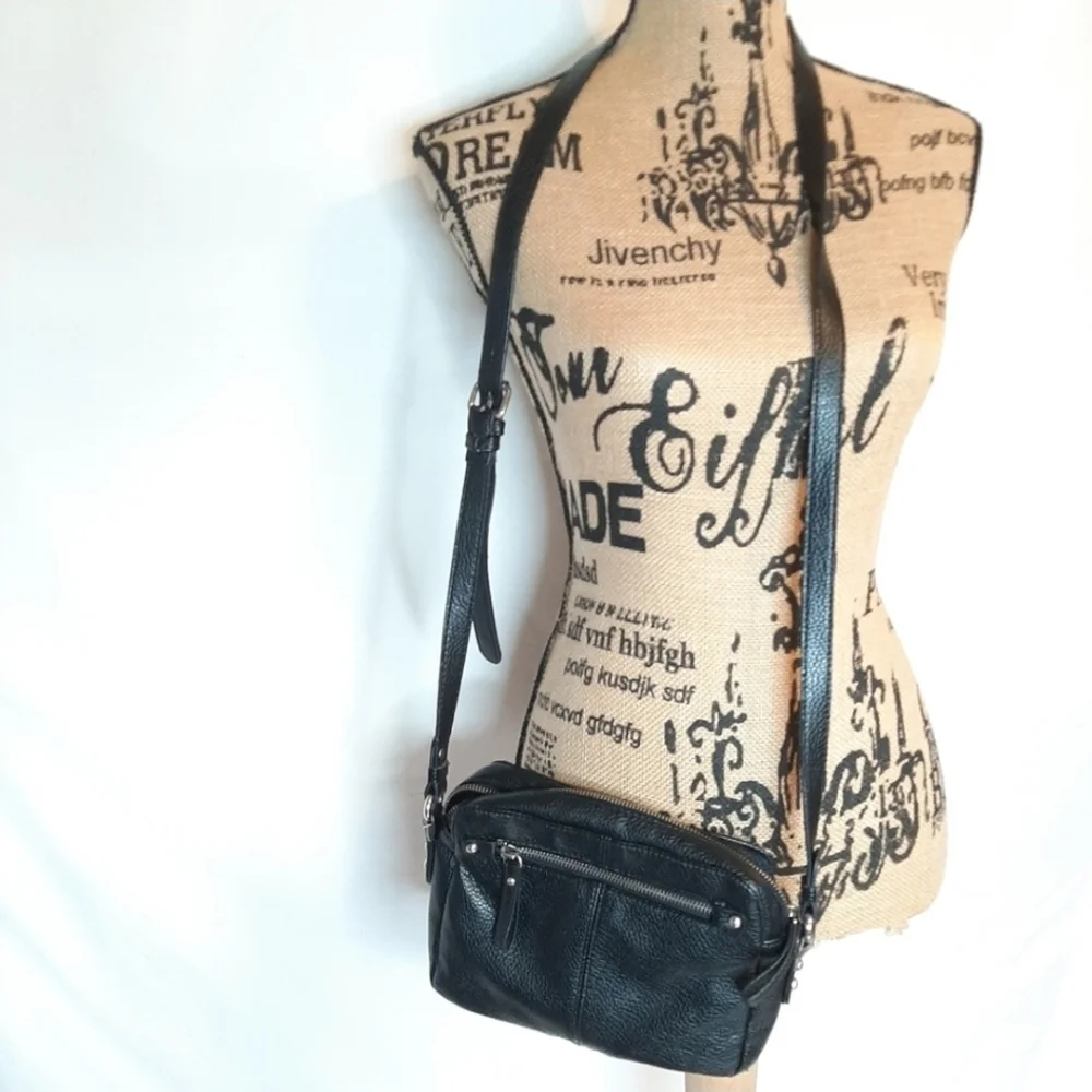 🖤✨ Black Faux Leather Handbag · 9